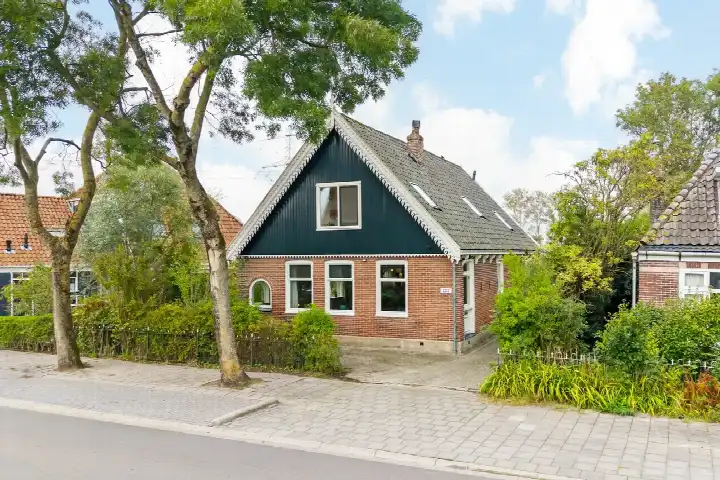 Detached house for sale: Dorpsstraat 222, Centrum Assendelft