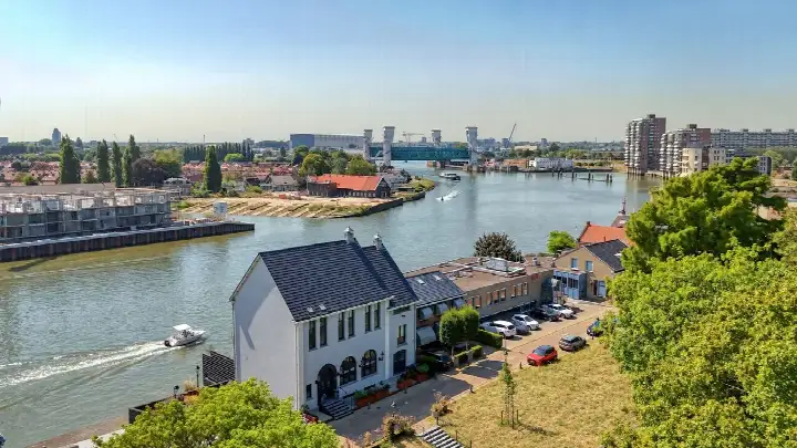 Twee-onder-één-kap te koop: Dorpsstraat 38, Oude Plaats Capelle Aan Den Ijssel