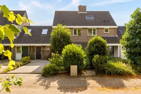 Tussenwoning te koop: Dorpsstraat 40, Oude Dorp Houten