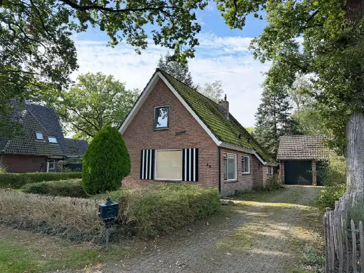 Vrijstaande woning te koop: Dorpsstraat 44, Gees Gees