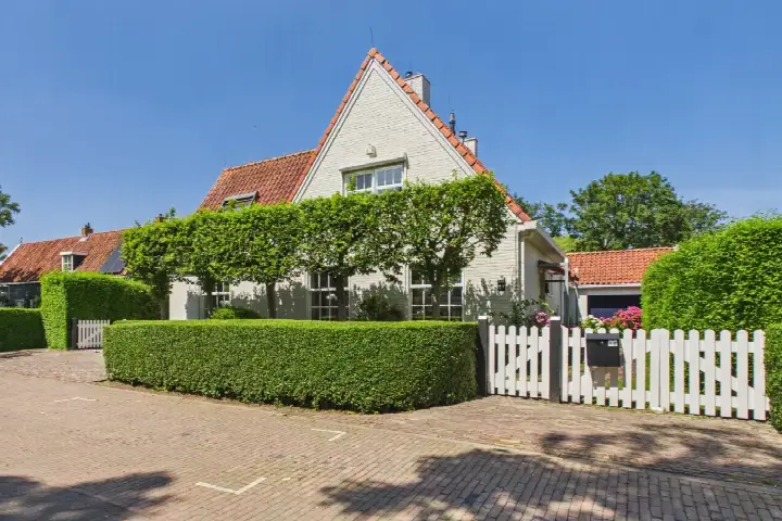 Vrijstaande woning te koop: Dorpsstraat 48, Gapinge Gapinge