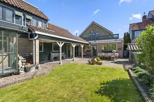 Vrijstaande woning te koop: Dorpsstraat 5, Tuitjenhorn-West en -Zuid Tuitjenhorn