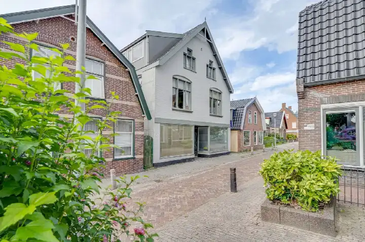 Appartement te koop: Dorpsstraat 691A, Noord-Scharwoude Oost Noord-Scharwoude