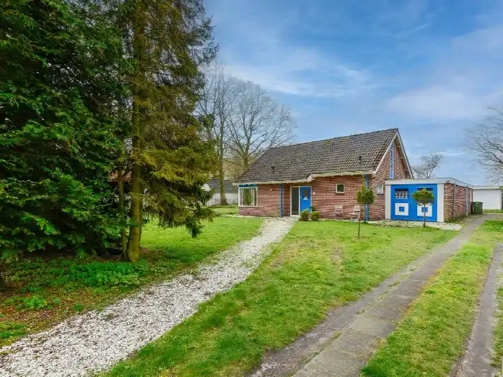 Vrijstaande woning te koop: Dorpsstraat 7, Zorgvlied Zorgvlied