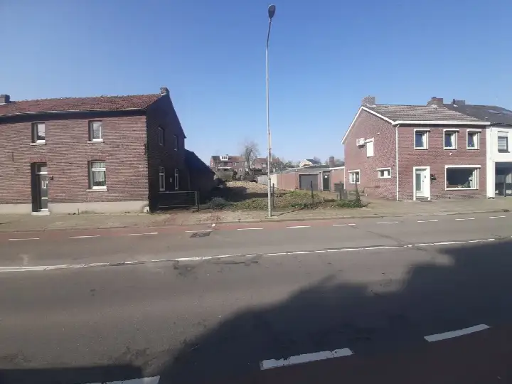 Twee-onder-één-kap te koop: Dorpstraat 3-2, Op de Vaard Brunssum