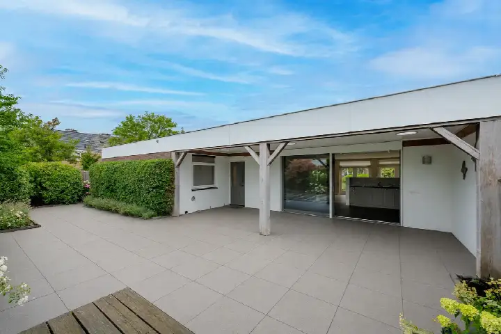 Twee-onder-één-kap te koop: Dorpstraat 37, Nieuw-Vennep Welgelegen Nieuw-Vennep