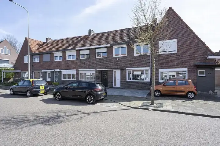 Appartement te koop: Dorpstraat 64, Buchten Buchten