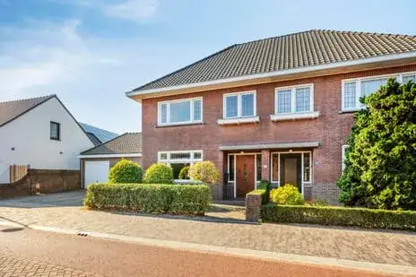 Terraced house for sale: Dorpstraat 77, Dorpstraat-Sengelsbroeksestraat Luyksgestel