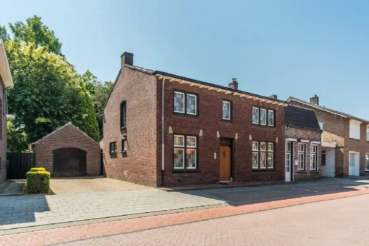 Hoekwoning te koop: Dorpstraat 9, Dorpstraat Leende