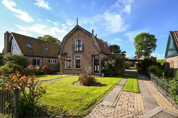 Detached house for sale: Dorpsweg 130, Schellinkhout Schellinkhout