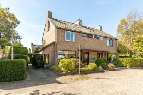 Twee-onder-één-kap te koop: Dorresteinseweg 32, Dorrestein Amersfoort