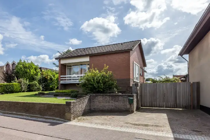 Vrijstaande woning te koop: Douvenderweg 10, Oirsbeek Oirsbeek