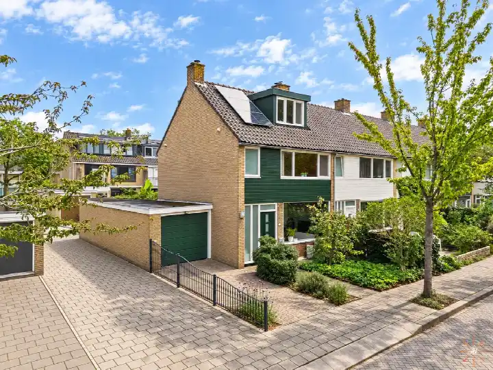 Hoekwoning te koop: Dr. Ariënslaan 16, De Meern-Zuid De Meern