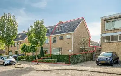 Terraced house for sale: Dr. Arienslaan 6, Schilderskwartier Maarssen