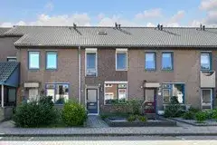 Tussenwoning te koop: Dr. Ariënsstraat 62, Panningen-Zuid Panningen