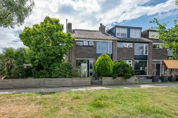 Terraced house for sale: Dr. J. W. Paltelaan 62, Dichtersbuurt Zoetermeer