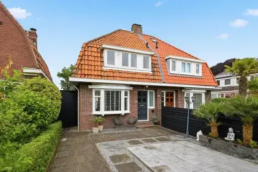 Semi-detached for sale: Dr. Jan Mulderstraat 2, Rooswijk Zaandijk