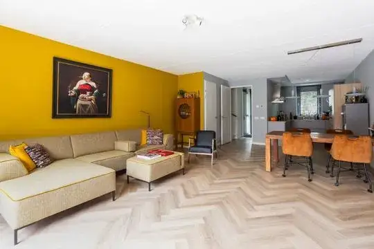 Corner house for rent: Dr. Jan Schoutenlaan 330, Burgemeesterswijk Maassluis