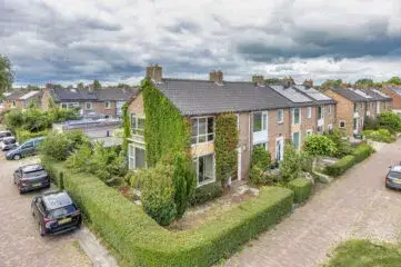 Corner house for sale: Dr. Kuyperlaan 11, Noordoosthoek Sneek