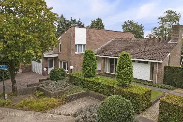 Vrijstaande woning te koop: Dr. P. C. de Brouwerlaan 6, Hilvarenbeek Hilvarenbeek