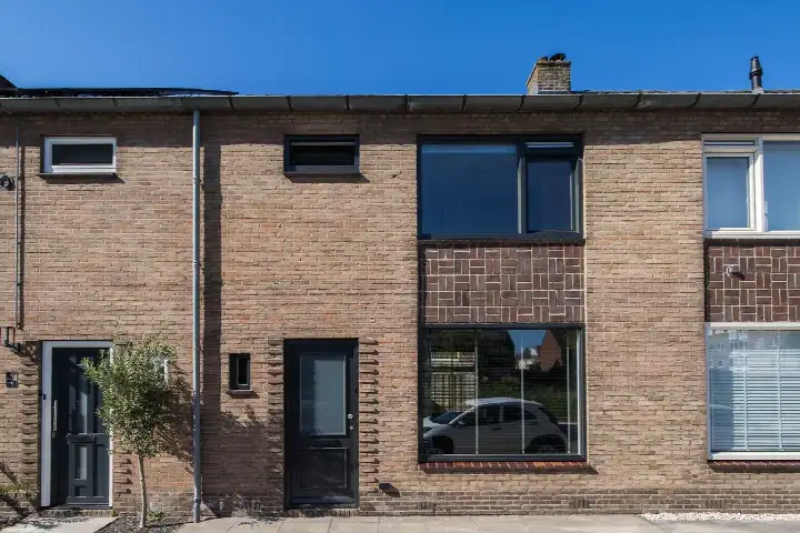 Tussenwoning te koop: Dr. Plesmanlaan 102, Schilderskwartier Maarssen