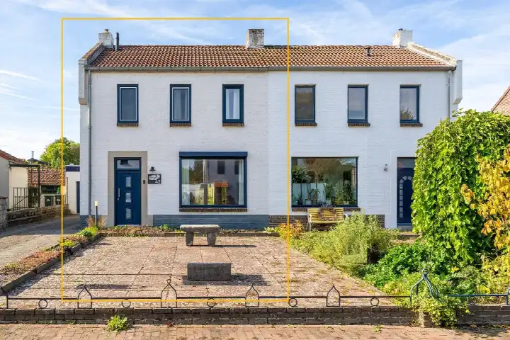 Twee-onder-één-kap te koop: Dr. Poelsstraat 42, Amstenrade Amstenrade