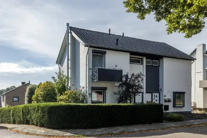 Hoekwoning te koop: Dr. Poelsstraat 7, Hulsberg Hulsberg