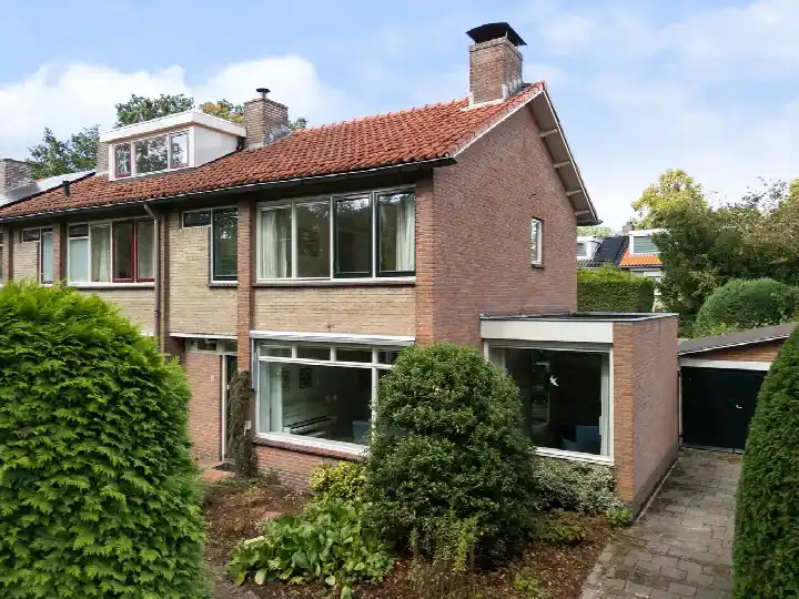 Hoekwoning te koop: Dr. s'Jacoblaan 43, Lyceumkwartier Zeist