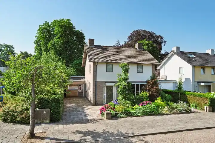 Semi-detached for sale: Dr. van Beurdenstraat 6, Schijndel Centrum 4 Schijndel