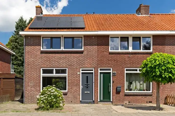 Hoekwoning te koop: Dr. Van Hoekstraat 38, Stevenfenne Enschede
