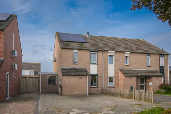 Hoekwoning te koop: Dr. Willem Dreesstraat 6, Heerewaarden Heerewaarden
