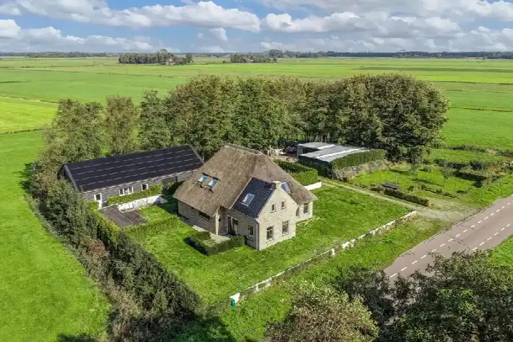 Vrijstaande woning te koop: Drachtster Heawei 96, De Wilgen De Wilgen