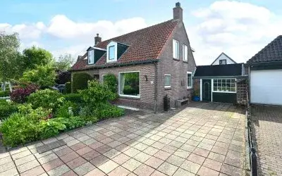 Terraced house for sale: Drechtdijk 53, Meerwijk De Kwakel