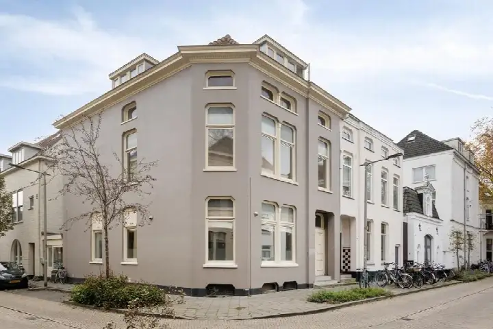 Studio te koop: Driekoningendwarsstraat 60-3, Spijkerbuurt Arnhem