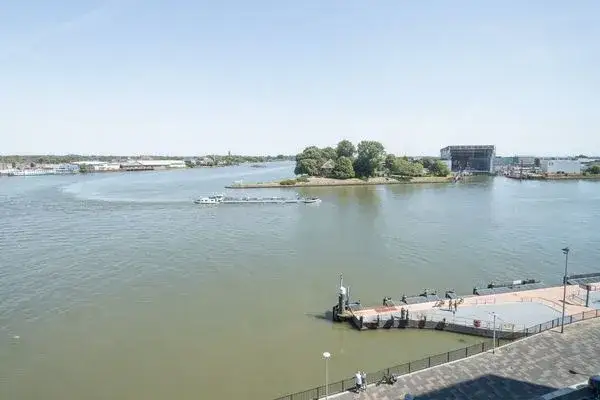 Appartement te koop: Drierivierenlaan 409, Slikkerveer Ridderkerk