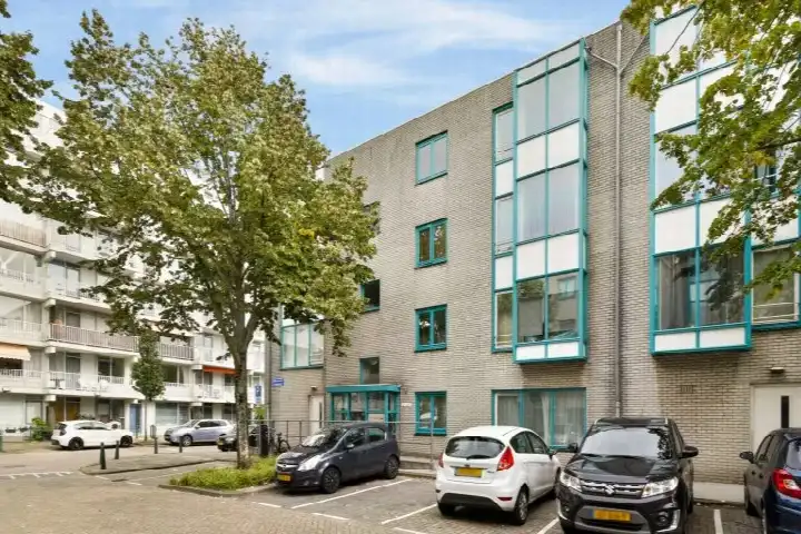 Apartment for sale: Dries van der Vlerkstraat 14, De Esch Rotterdam