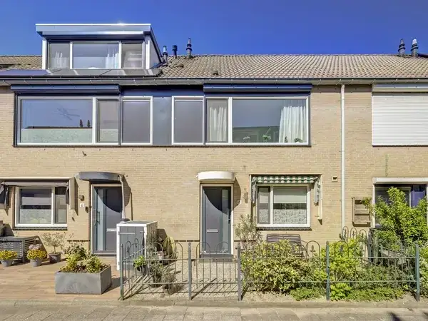 Tussenwoning te koop: Driesch 8, Hoogvliet Zuid Hoogvliet Rotterdam