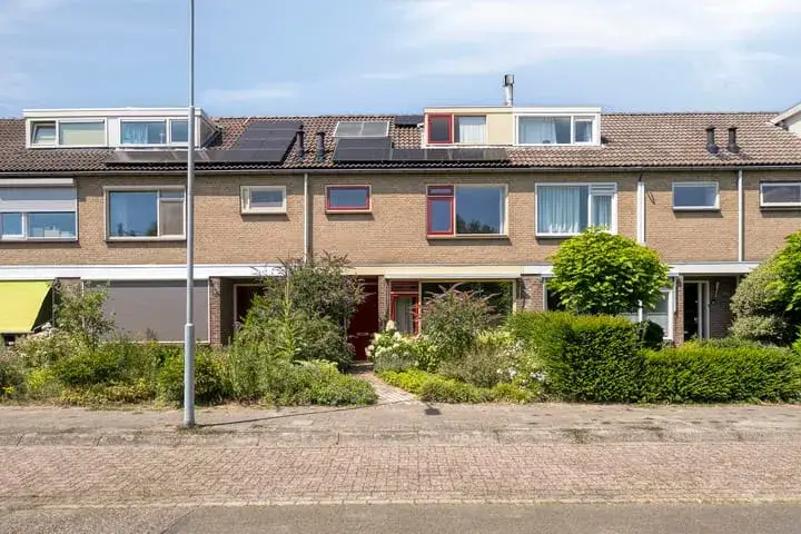 Tussenwoning te koop: Drumptse Parallelweg 28, Elzenpas Tiel