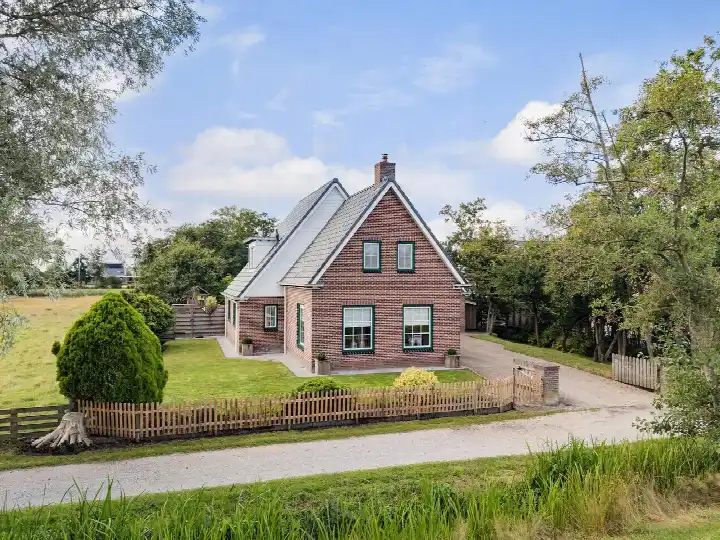 Vrijstaande woning te koop: Ds. Feitsmawei 48, Broeksterwâld Broeksterwâld