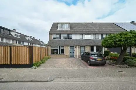Hoekwoning te koop: Dubloen 155, Kersenboogerd-Zuid - Buurt 33 04 Hoorn