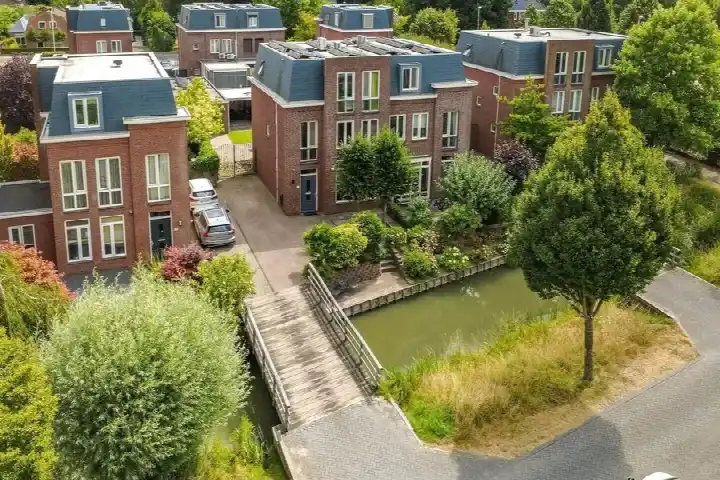 Twee-onder-één-kap te koop: Dudoksingel 102, Het Zand-West Utrecht