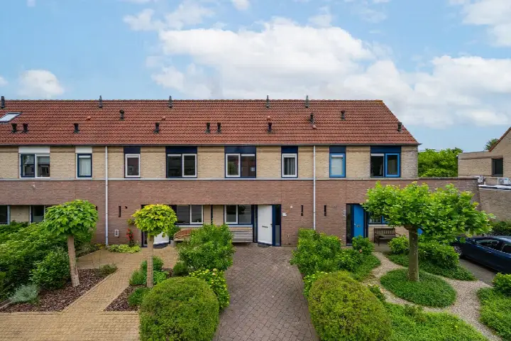 Tussenwoning te koop: Duifkruid 60, Passewaaij-Zuid-West Tiel