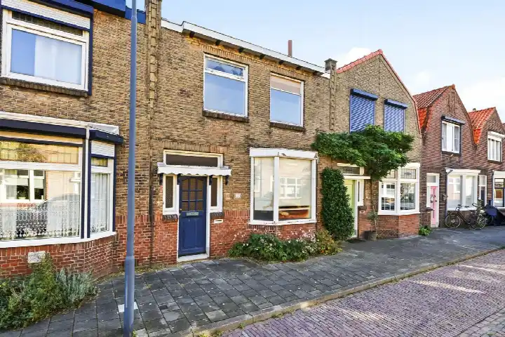Tussenwoning te koop: Duijvendrechtstraat 24, Bonedijkestraat e.o. Vlissingen