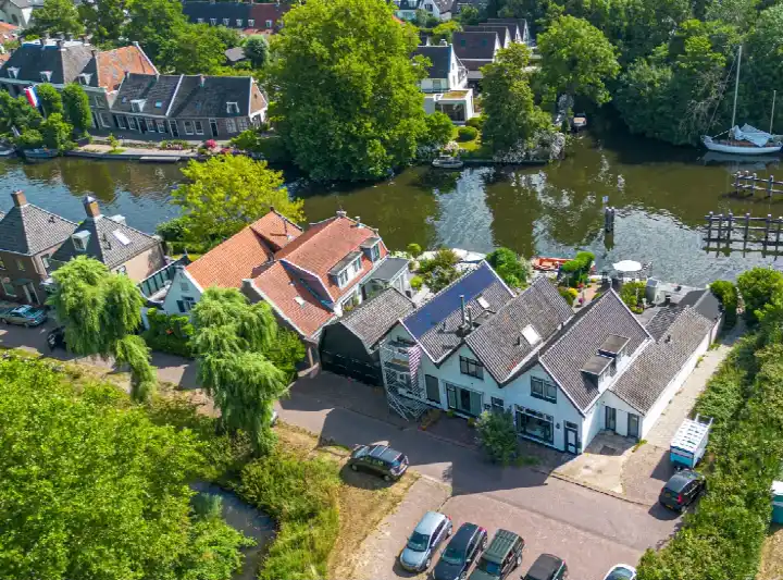 Twee-onder-één-kap te koop: Duinkerken 2, Vreeland Dorp Vreeland