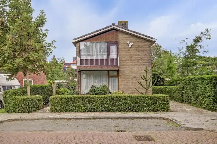 Detached house for sale: Dunantsingel 23, Vreewijk Gouda