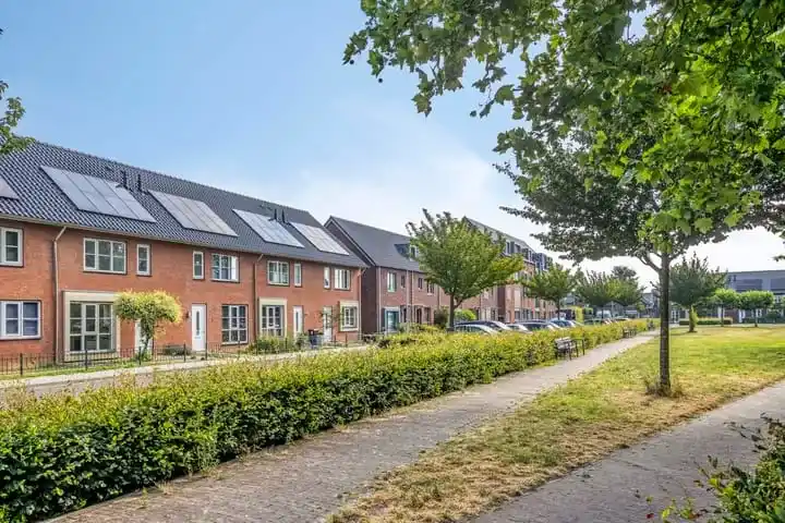 Terraced house for sale: Dupondius 116, Lingebuurt Elst (Ge)