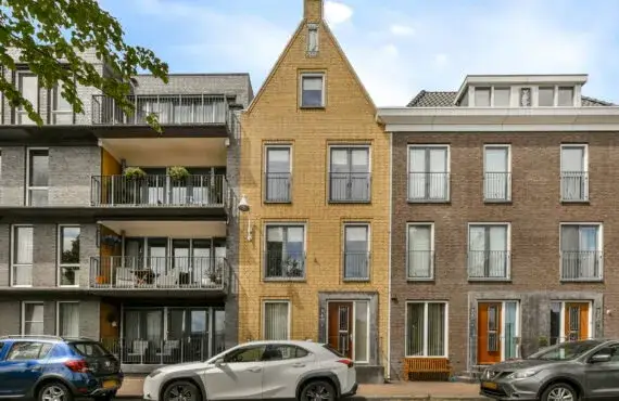 Tussenwoning te koop: Durgerdamhaven 36, Zuiderzeestedenbuurt-Oost Amersfoort