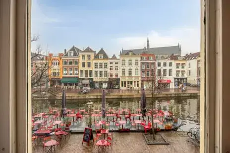 Appartement te koop: Dwars Koornbrugsteeg 8A, Pieterswijk Leiden