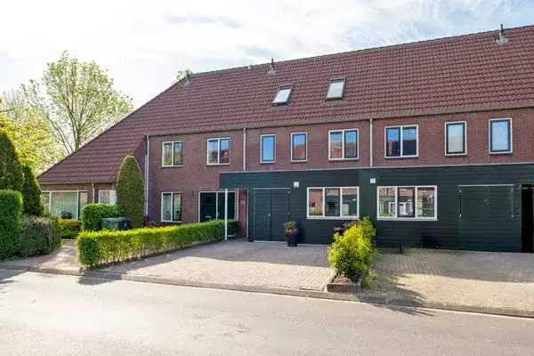Tussenwoning te koop: Eckhartstraat 25, Gravenburg Groningen
