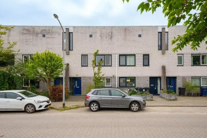 Tussenwoning te koop: Edelhertweg 93, Faunabuurt Zuidwest Almere